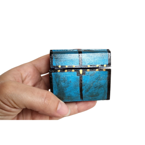 Baúl de madera miniatura